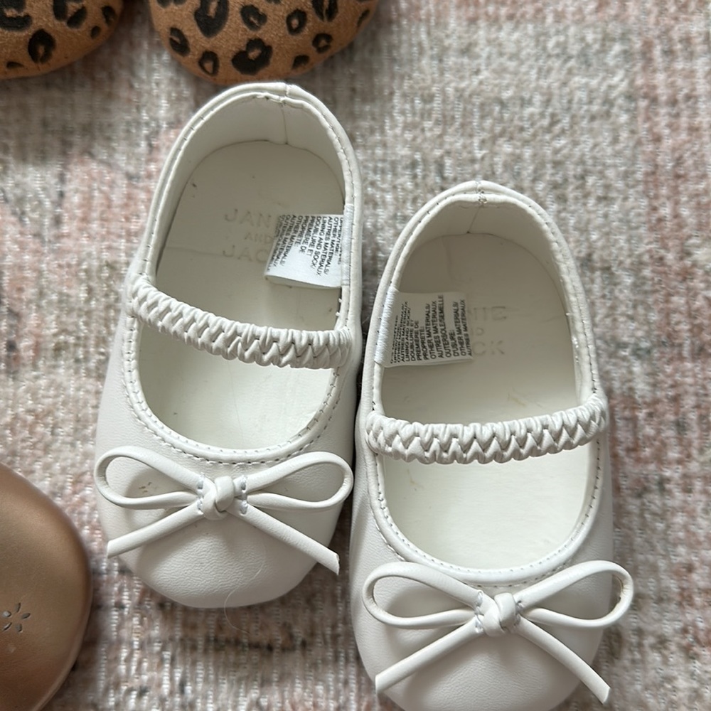 Infant shoe bundle - Picture 3 of 6